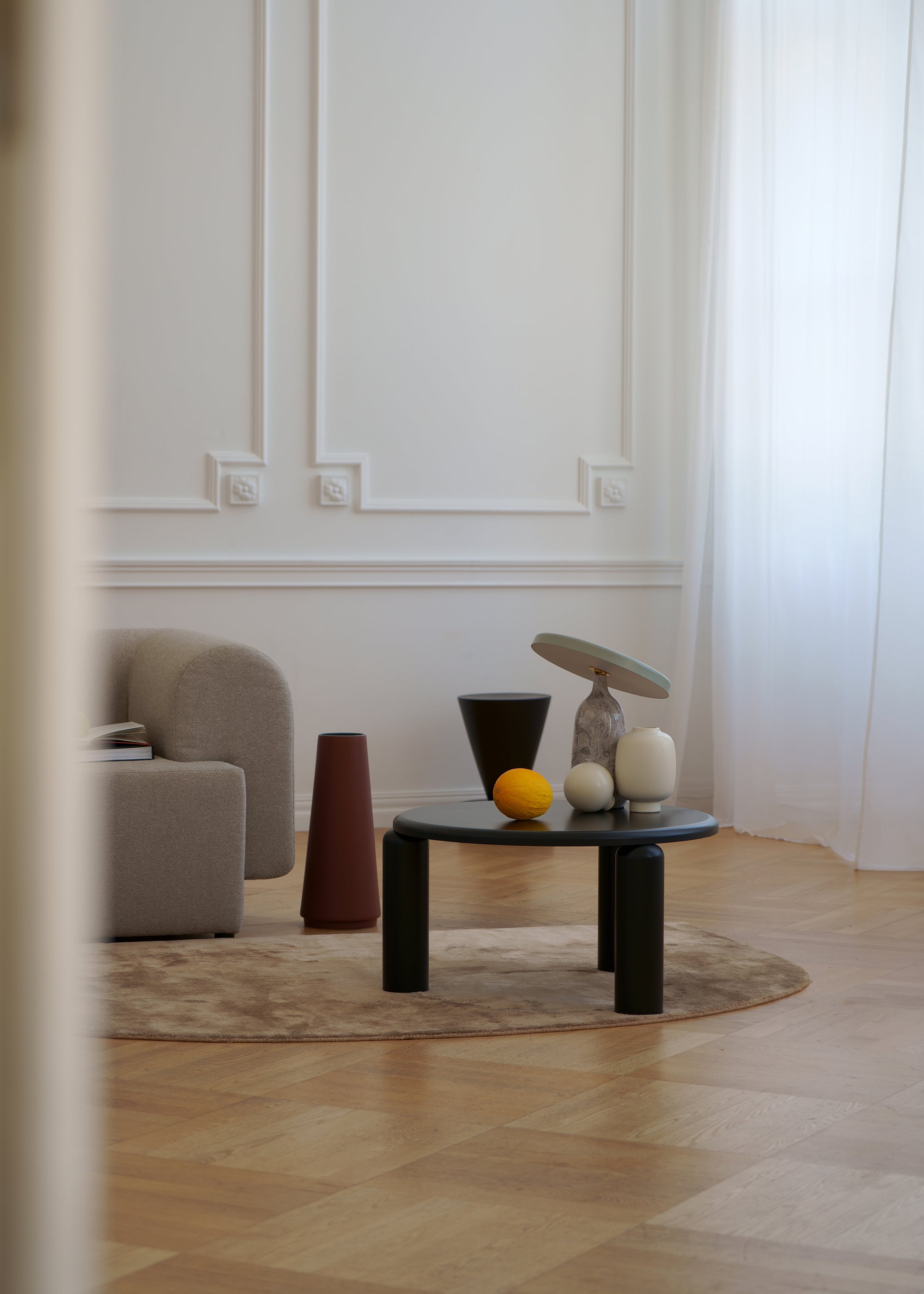 NEO LOW table / Cobalt ash TAMO