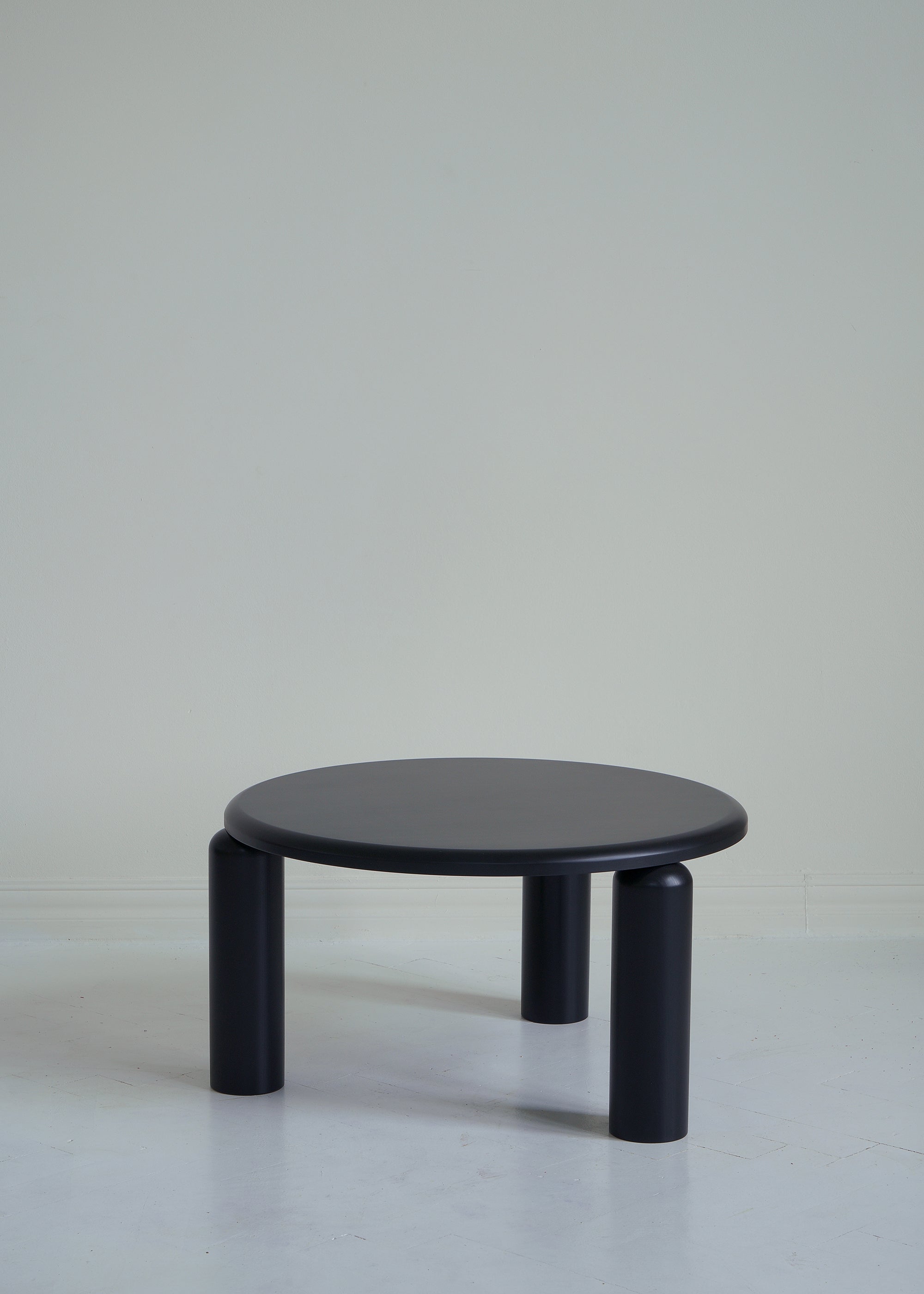 NEO LOW table / Black ash TAMO