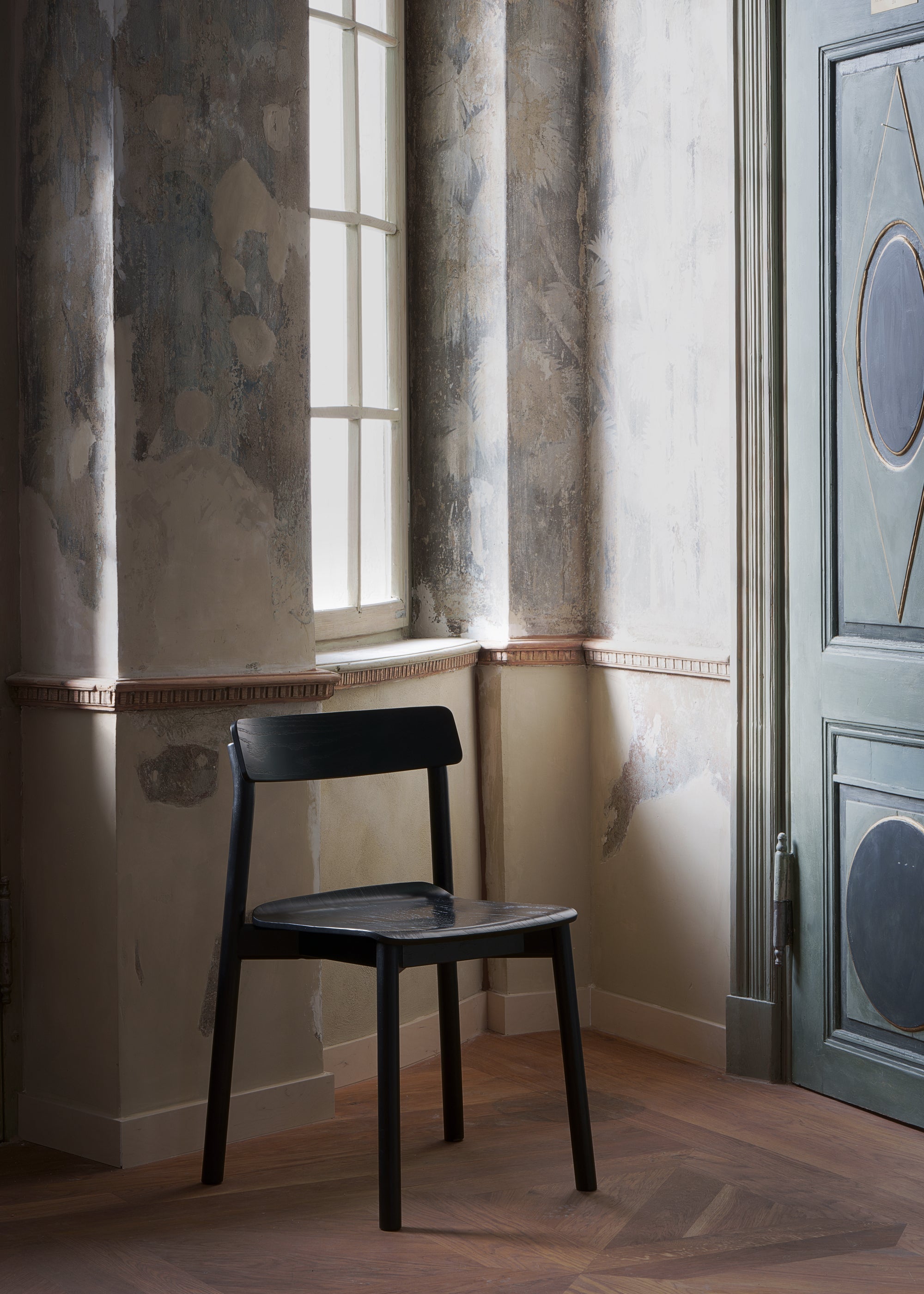 ARCHE chair / Black oak KRYSTIAN KOWALSKI