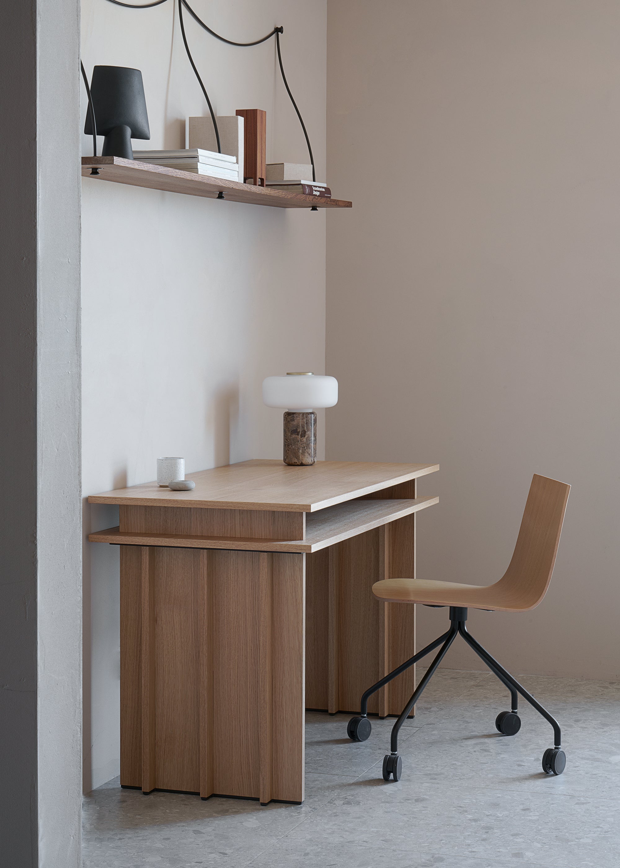 PIATO desk / Natur oak TAMO DESIGN TEAM