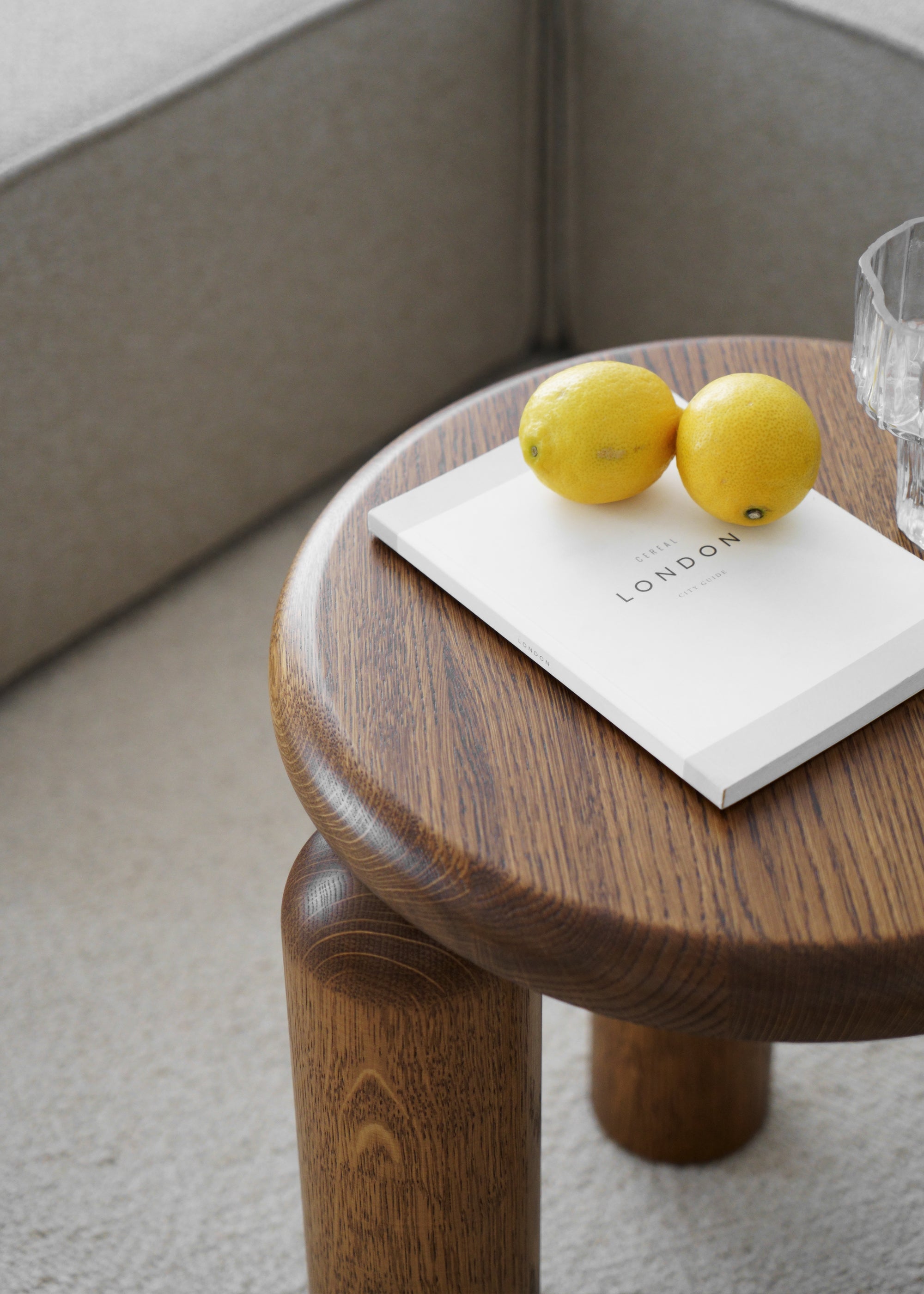 NEO HIGH table / Dark oak TAMO