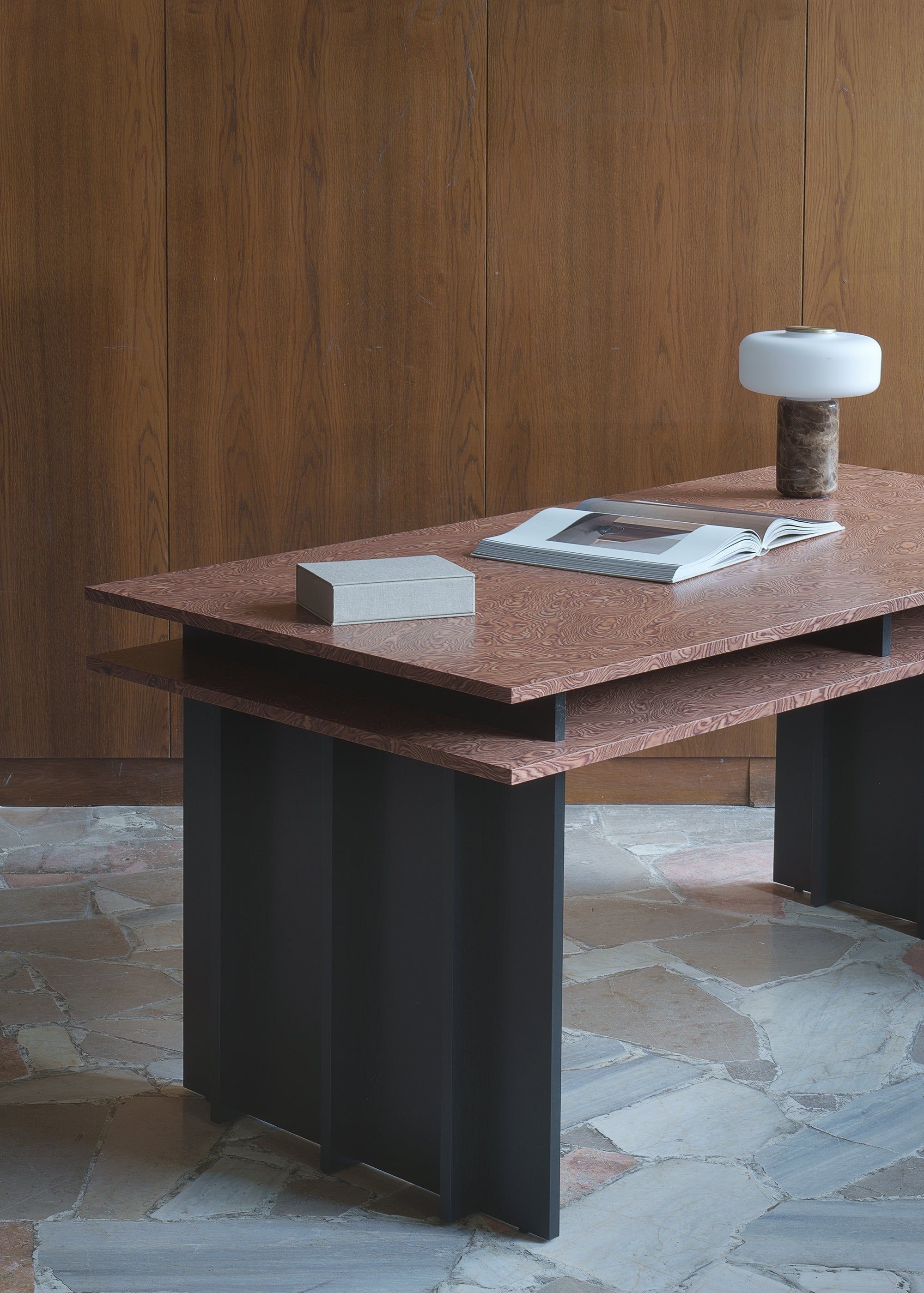 PIATO desk / Muscato TAMO DESIGN TEAM