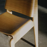 UNDIA chair