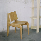 UNDIA chair
