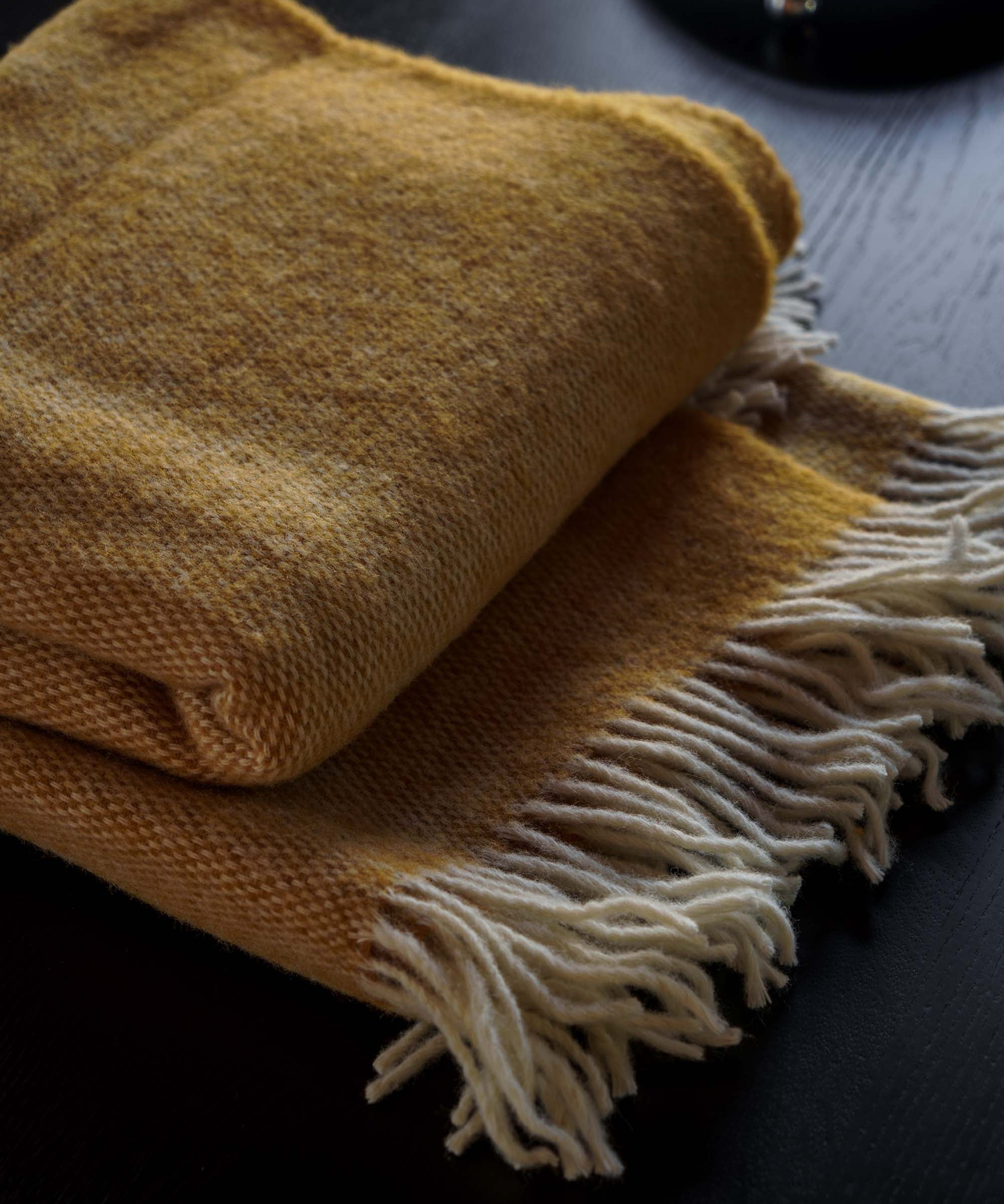 MERI blanket / Saffron TAMO