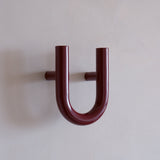 UNE hanger